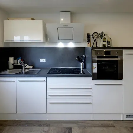 Ferienwohnung * كنزنغن